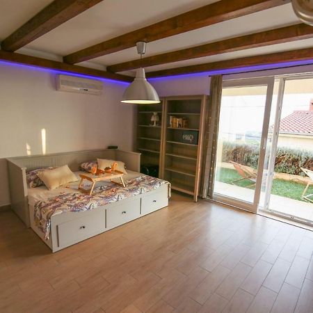 Eco Eclectic Villa With Pool Solin Exterior photo