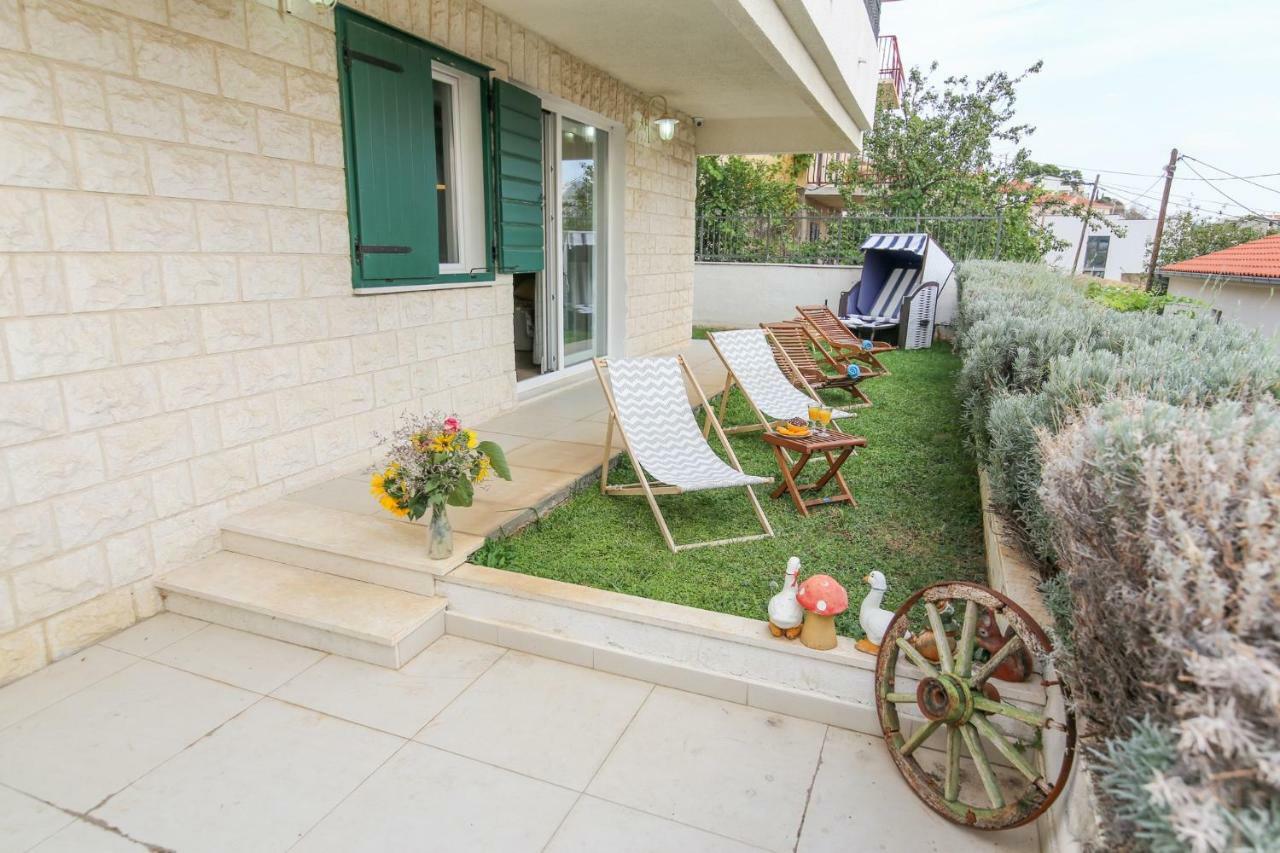 Eco Eclectic Villa With Pool Solin Exterior photo